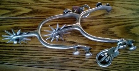 Espora Campeira Olho de Pombo2 